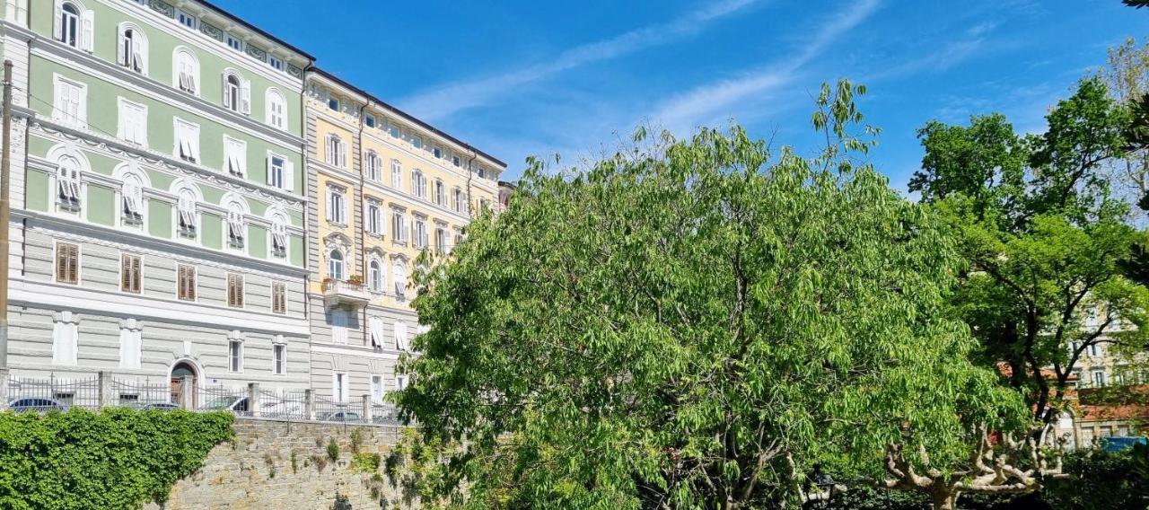 Central Park In Triest Exterior foto